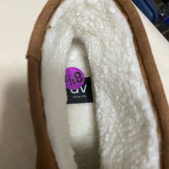 Dolce Vita Woman’s Size 8.5 Faux Suede, Faux Fur Chelsea Style Boot. NWT - Picture 7 of 7